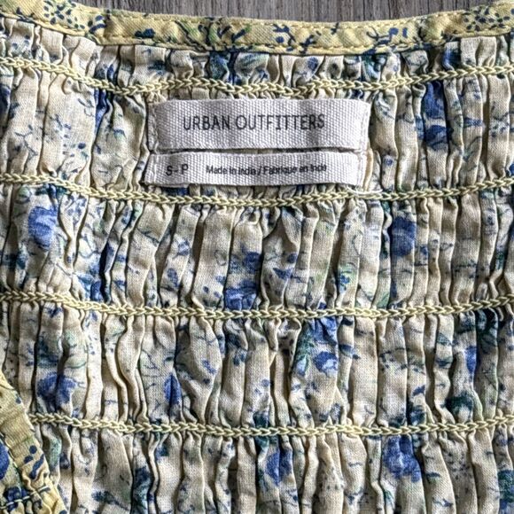 Urban Outfitters Floral Boho Crop Top 100% Cotton Size Small - Picture 6 of 9